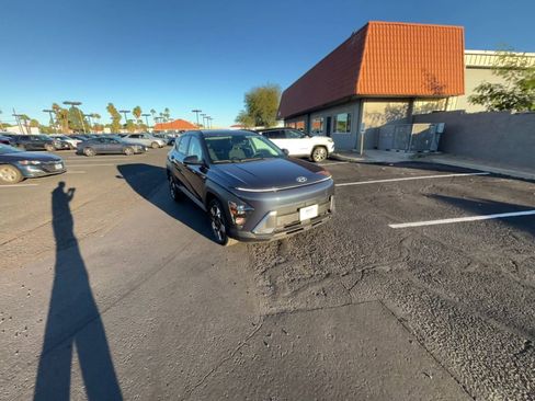 Used 2025 Hyundai Kona SEL image 14