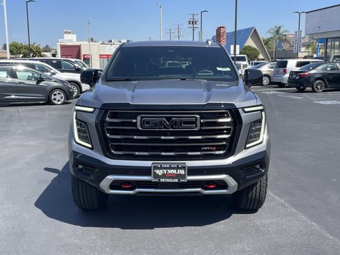 New 2026 GMC Yukon AT4 Ultimate AWD/4WD image 2