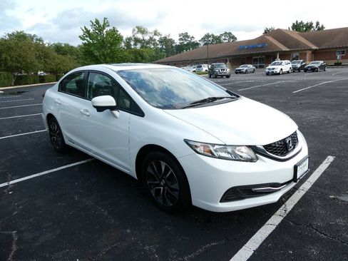 Used 2015 Honda Civic EX image 3
