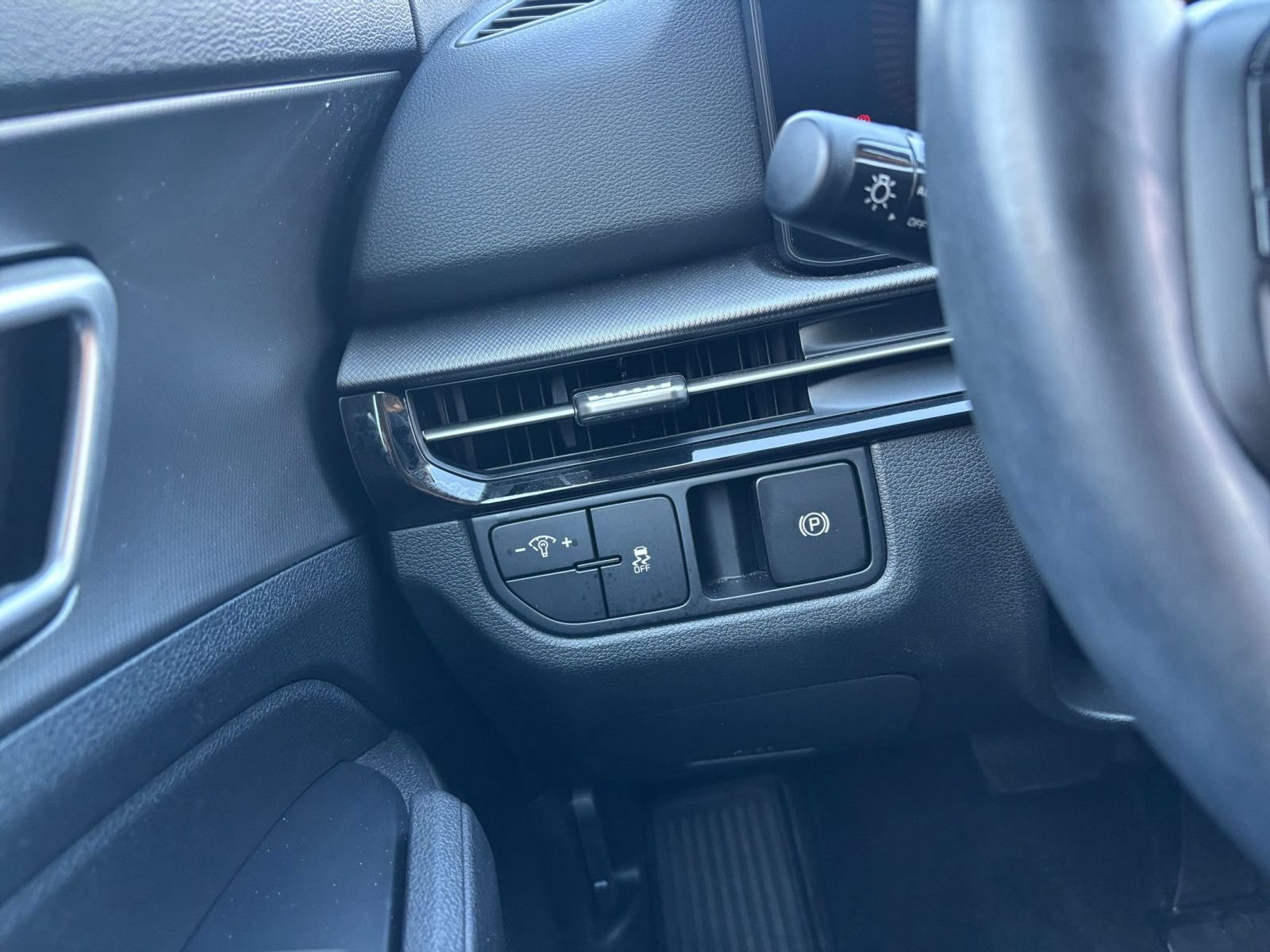 Used 2026 Kia Sportage LX FWD image 33