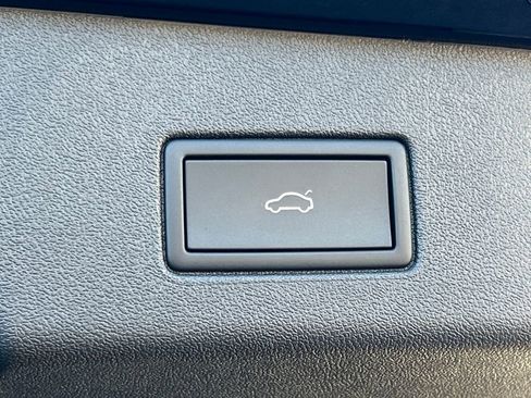 Used 2023 Volkswagen ID.4 Pro S image 46