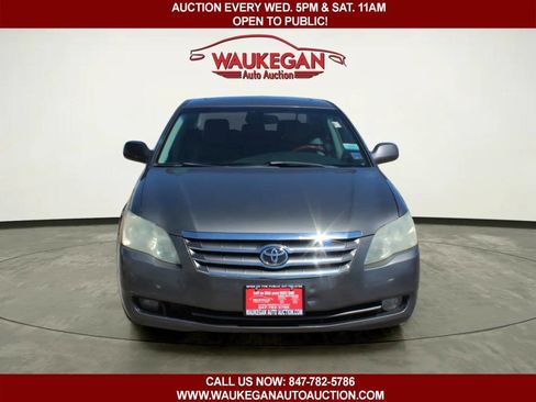 Used 2006 Toyota Avalon Limited FWD image 2