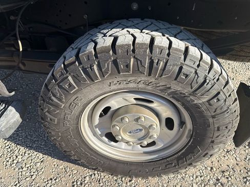 Used 2015 Ford F250 XL w/ Power Equipment Group image 25