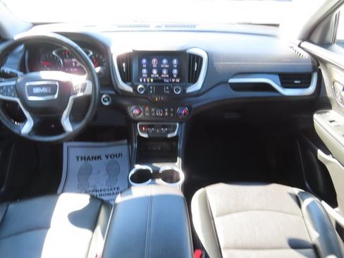 Used 2024 GMC Terrain SLT AWD/4WD image 25