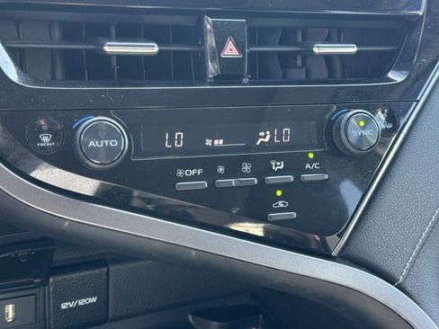 Used 2023 Toyota Camry XSE image 27