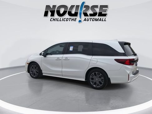 Certified 2025 Honda Odyssey Touring image 6