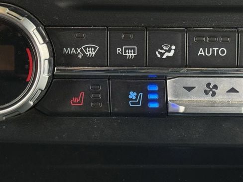 Used 2022 Ford F250 Limited w/ FX4 Off-Road Package AWD/4WD image 23