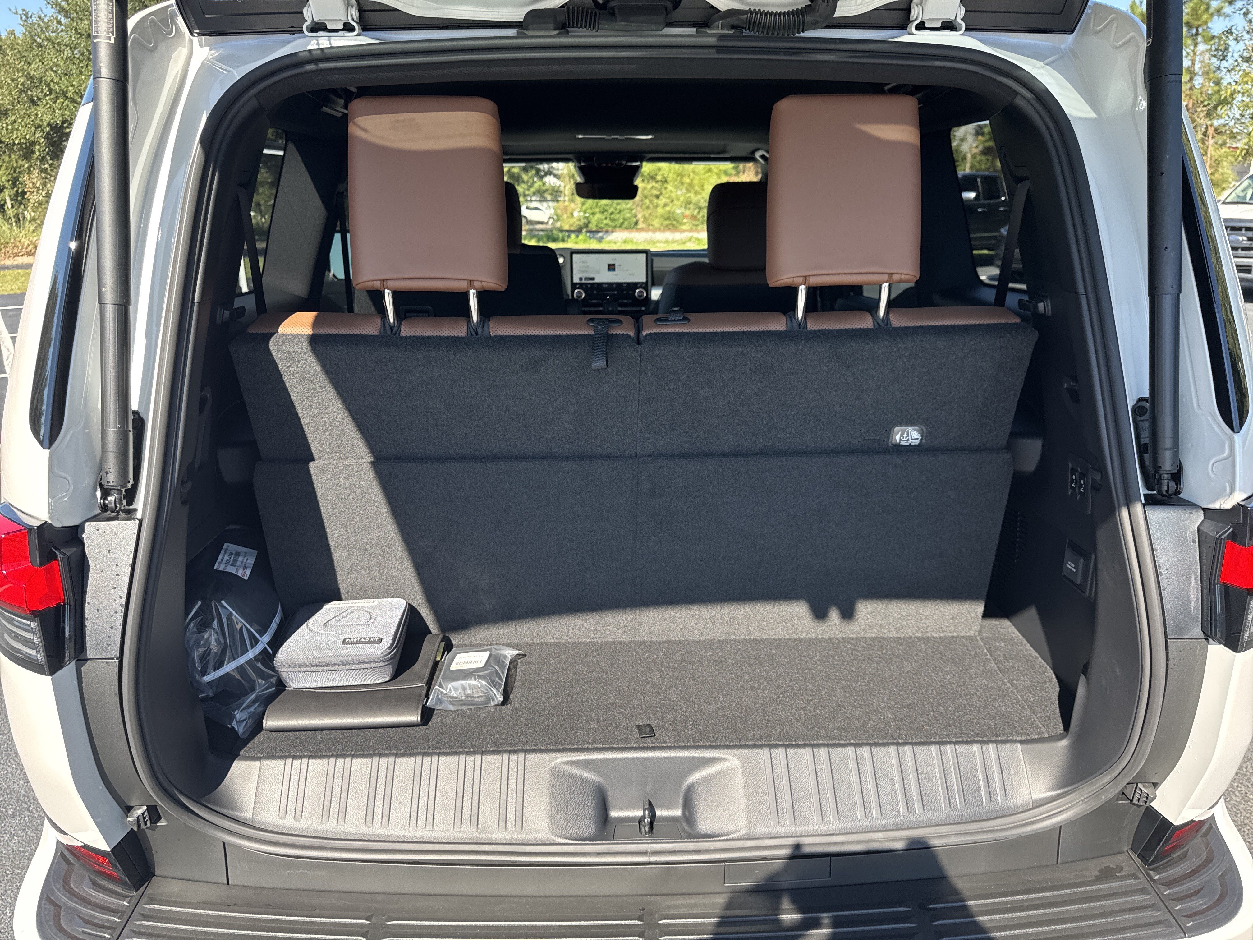 Used 2026 Lexus GX 550 w/ Cold Area Package AWD/4WD image 29