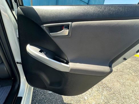 Used 2013 Toyota Prius Three w/ Protection Pkg FWD image 16