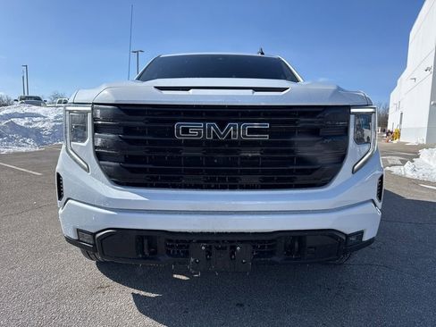 Used 2023 GMC Sierra 1500 Elevation image 3
