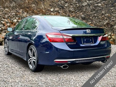 Used 2017 Honda Accord Sport Special Edition image 11