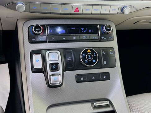 Used 2022 Hyundai Palisade SEL w/ 8P Bench Seat Package image 17