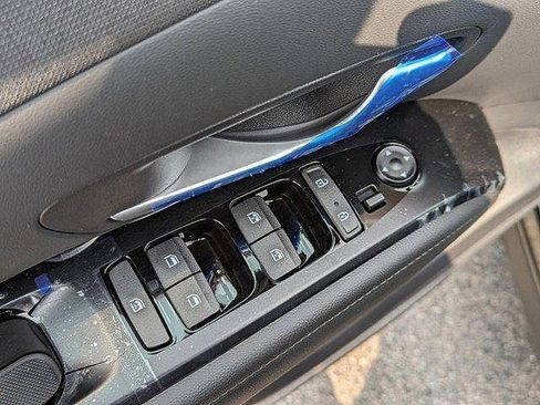 New 2023 Hyundai Tucson Limited image 25