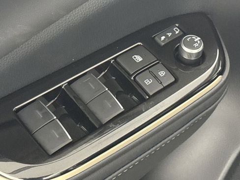 New 2026 Toyota Crown XLE AWD/4WD image 19