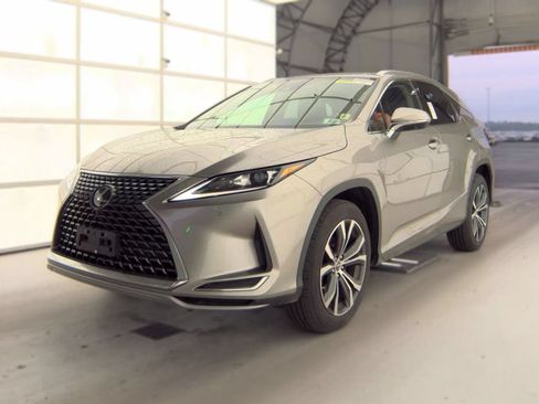 Used 2022 Lexus RX 350 FWD w/ Premium Package image 3