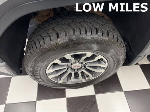 Used 2020 GMC Sierra 1500 AT4 w/ AT4 Premium Package image 4