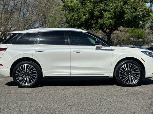 Used 2021 Lincoln Corsair Reserve w/ Equipment Group 201A image 3