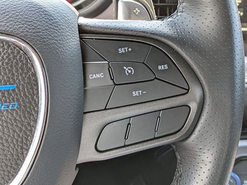Used 2022 Dodge Challenger R/T Scat Pack RWD image 21