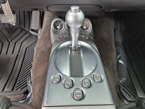 Used 2005 Chevrolet SSR w/ Preferred Equipment Group RWD image 16