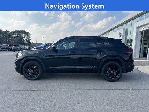 New 2026 Volkswagen Atlas Cross Sport SEL R-Line image 3