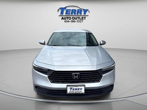 Used 2025 Honda Accord LX image 3