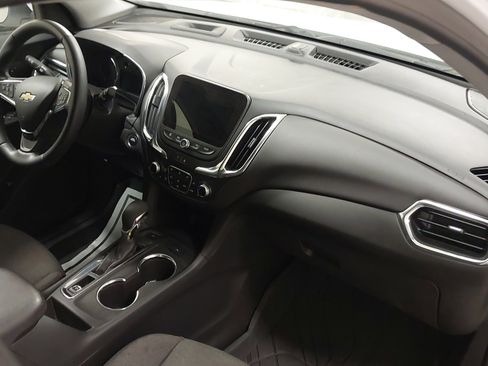 Used 2024 Chevrolet Equinox LT image 29