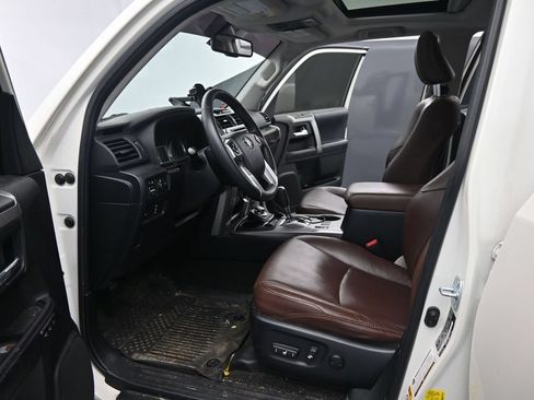 Used 2019 Toyota 4Runner Limited AWD/4WD image 16