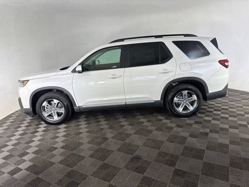 Certified 2026 Honda Pilot EX-L image 9