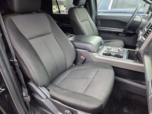 Used 2018 Ford Expedition Max XLT image 21