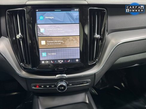 Used 2025 Volvo XC60 B5 Core image 17