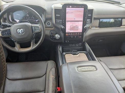 Used 2025 RAM 1500 Limited AWD/4WD image 17