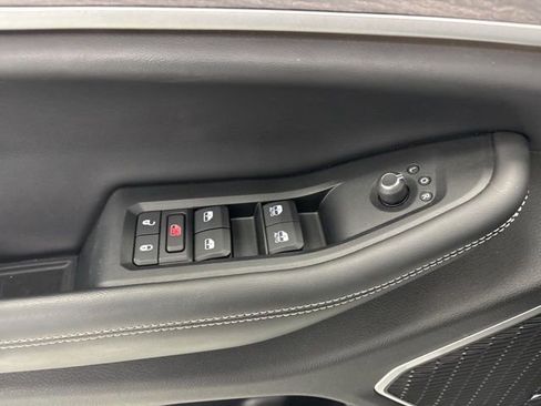 Used 2022 Jeep Grand Cherokee Limited 4xe image 23