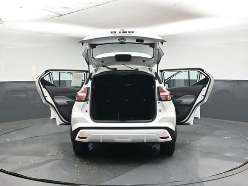Used 2021 Nissan Kicks SR w/ SR Premium Package image 45
