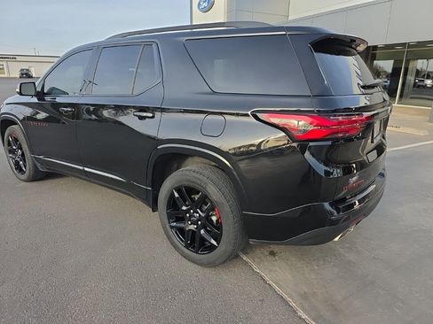 Used 2022 Chevrolet Traverse Premier w/ Redline Edition image 3