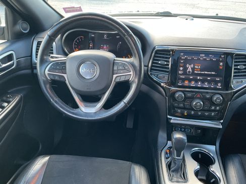 Used 2020 Jeep Grand Cherokee Altitude image 7