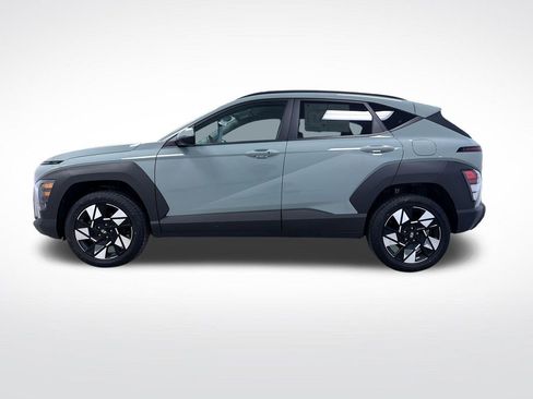 Used 2024 Hyundai Kona SEL AWD/4WD image 2