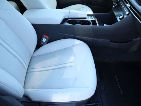 New 2026 Hyundai Sonata SEL FWD image 9