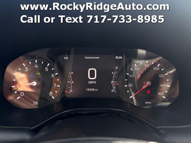 Used 2025 Jeep Compass Trailhawk AWD/4WD image 12