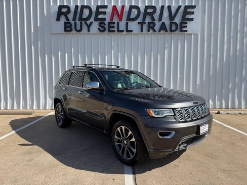 Used 2018 Jeep Grand Cherokee Overland AWD/4WD image 9