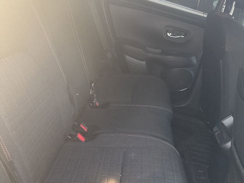 Used 2023 Honda HR-V Sport image 5