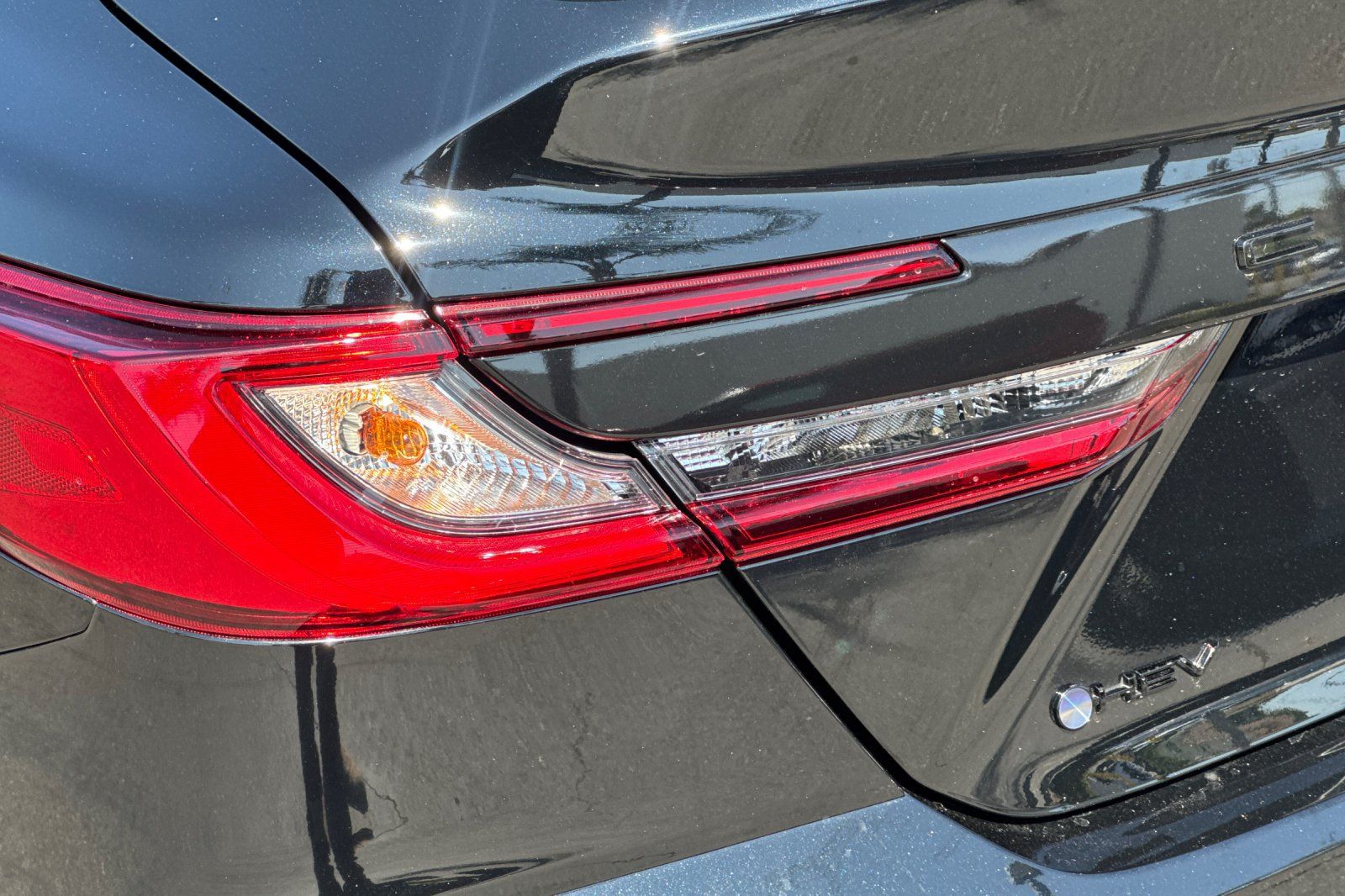 Used 2026 Toyota Camry Hybrid FWD image 35