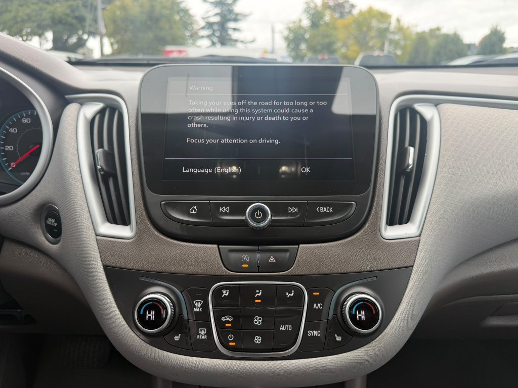 Used 2024 Chevrolet Malibu LT FWD image 18