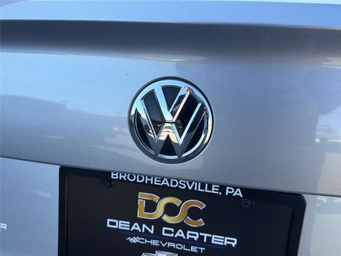 Used 2020 Volkswagen Jetta R-Line w/ R-Line Cold Weather Package image 35