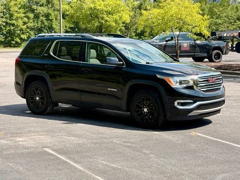 Used 2019 GMC Acadia SLT FWD image 10