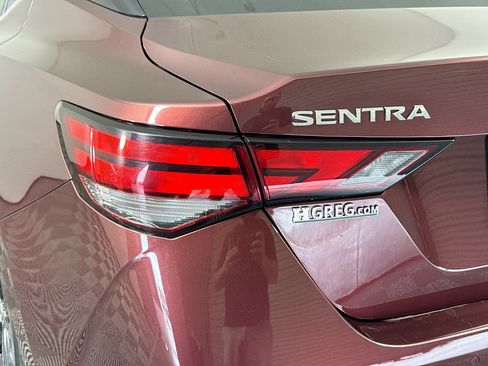 Used 2022 Nissan Sentra SV FWD image 36