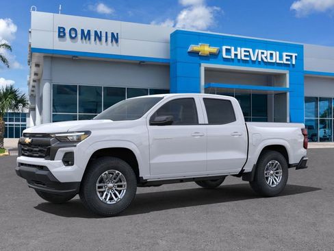 New 2025 Chevrolet Colorado LT w/ LT Convenience Package image 3