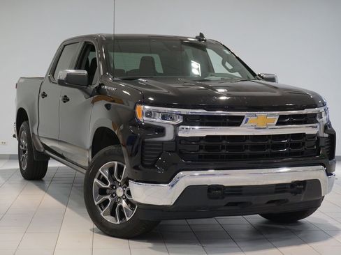 Certified 2024 Chevrolet Silverado 1500 LT image 2