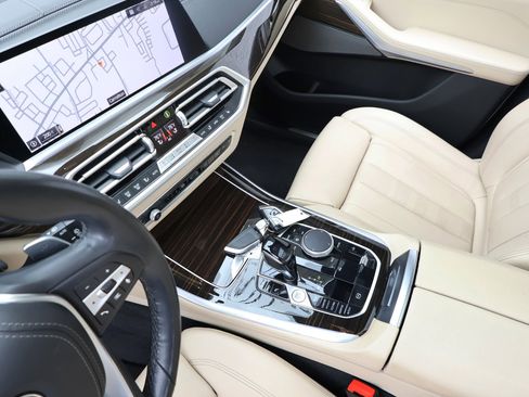 Used 2021 BMW X5 sDrive40i w/ Premium Package image 42