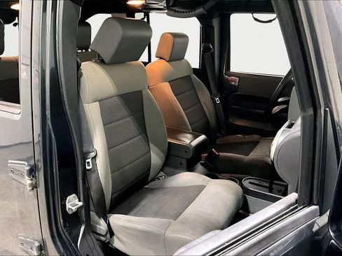 Used 2010 Jeep Wrangler Unlimited Sahara w/ Dual Top Group image 23