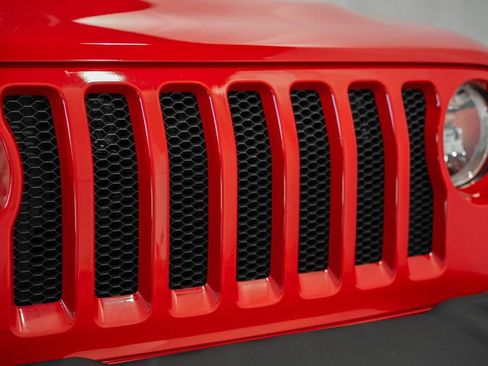Used 2023 Jeep Wrangler Sport S AWD/4WD image 9